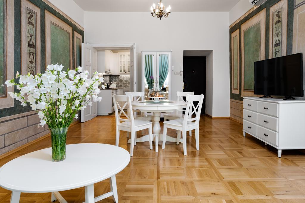 P&j Luxury Cracovia